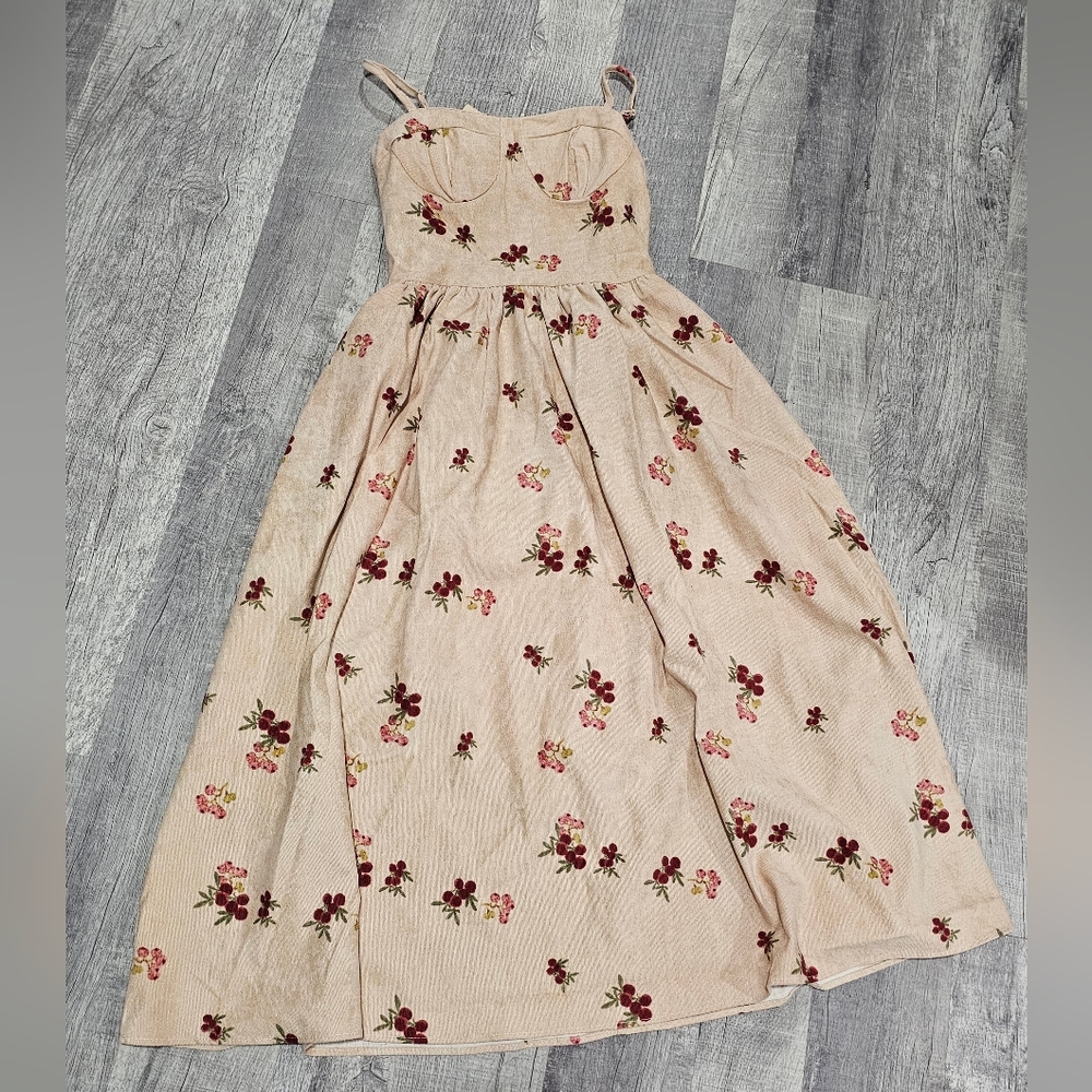 Elegant Floral Embroidered Women's Dress